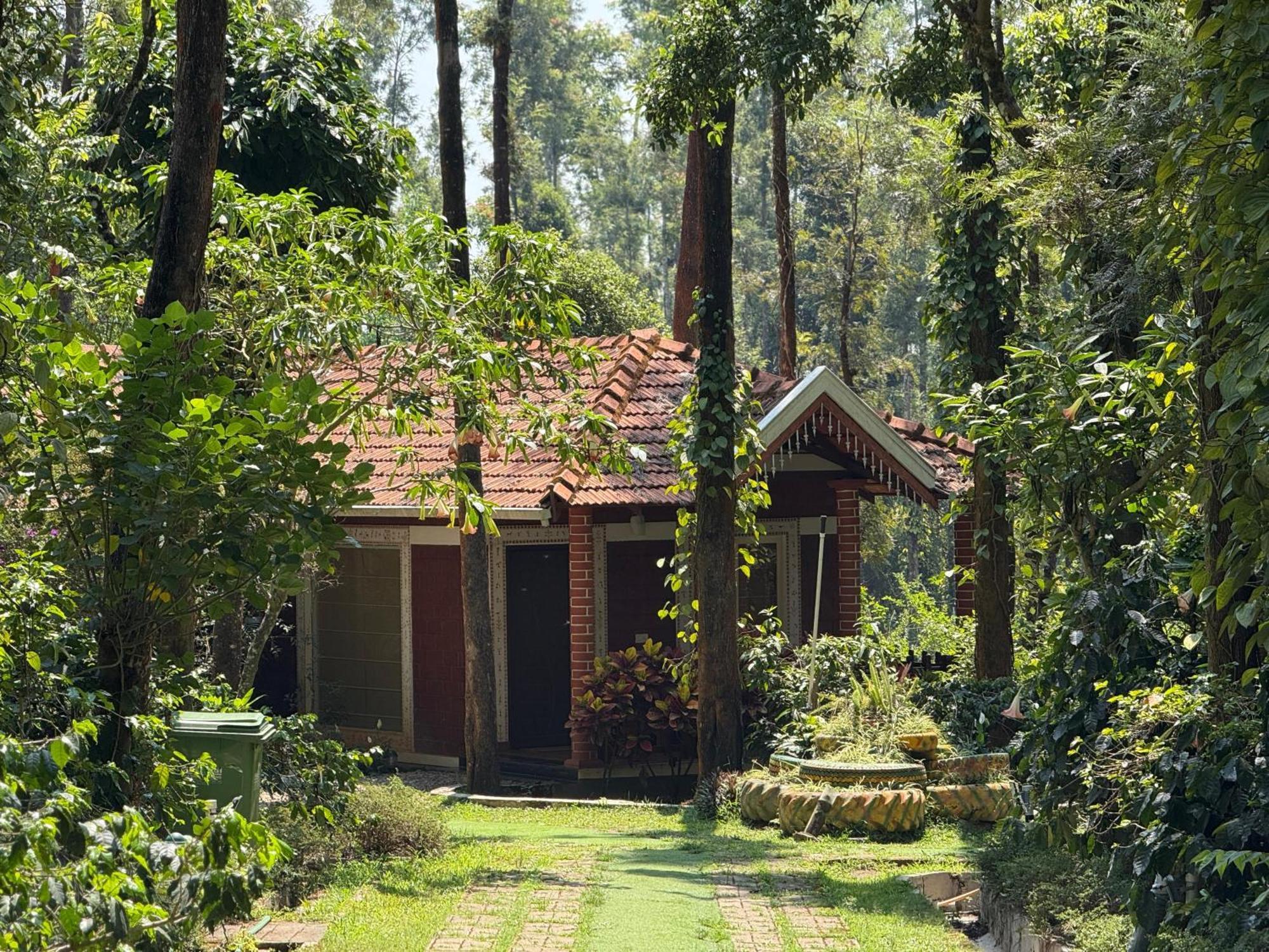 Coffee Grove Resort Chikmagalūr Eksteriør billede